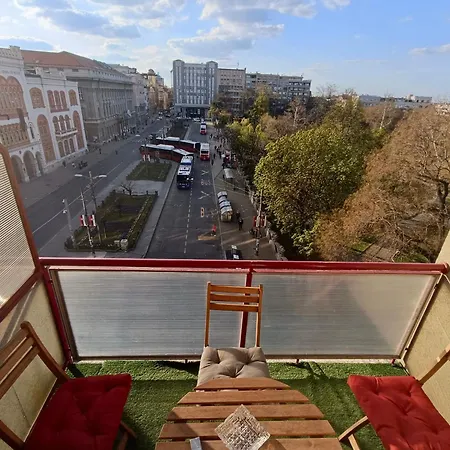 Апартаменты Central City Apartments *
